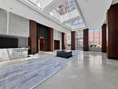 Photo 2 at 329 - 250 Wellington Street, Waterfront Communities C1, Toronto