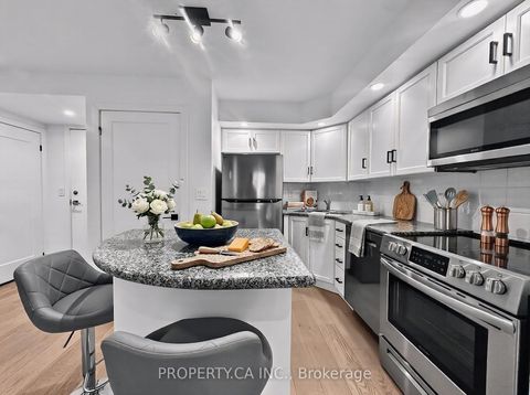 Photo 9 at 329 - 250 Wellington Street, Waterfront Communities C1, Toronto
