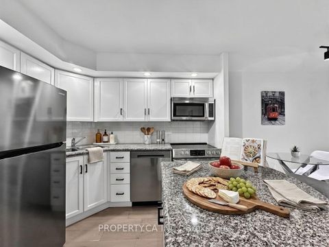 Photo 15 at 329 - 250 Wellington Street, Waterfront Communities C1, Toronto