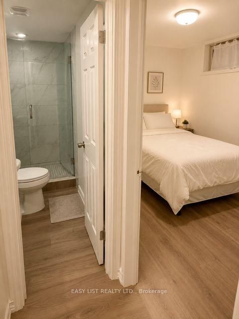 Photo 2 at 15 Summerglade Drive, Malvern West, Toronto