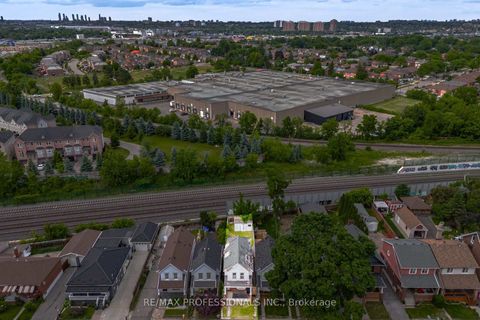 Photo 3 at 39 Holley Avenue, Weston, Toronto