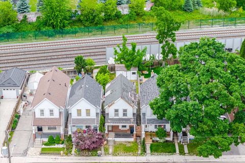 Photo 4 at 39 Holley Avenue, Weston, Toronto