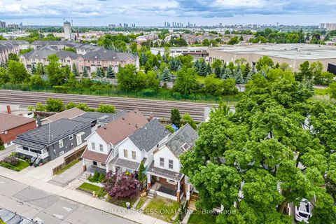 Photo 11 at 39 Holley Avenue, Weston, Toronto