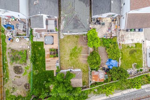 Photo 16 at 39 Holley Avenue, Weston, Toronto