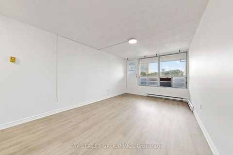 Photo 6 at 302 - 55 Sunny Glenway, Flemingdon Park, Toronto