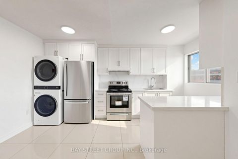 Photo 12 at 302 - 55 Sunny Glenway, Flemingdon Park, Toronto