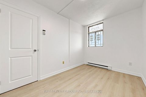 Photo 15 at 302 - 55 Sunny Glenway, Flemingdon Park, Toronto