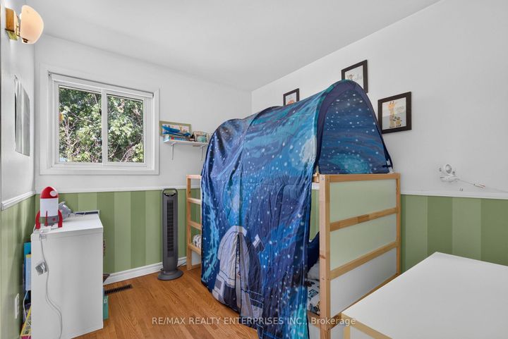 Photo 24 at 86 Bow River Crescent, Streetsville, Mississauga