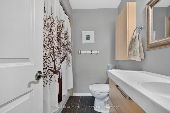 Photo 29 at 86 Bow River Crescent, Streetsville, Mississauga