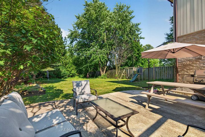 Photo 38 at 86 Bow River Crescent, Streetsville, Mississauga