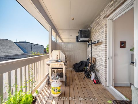 Photo 8 at 427 Crawford Street, Little Italy, Toronto
