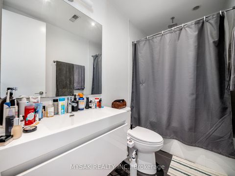 Photo 31 at 427 Crawford Street, Little Italy, Toronto