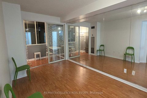 Photo 7 at 809 - 25 Grenville Street, Bay Street Corridor, Toronto