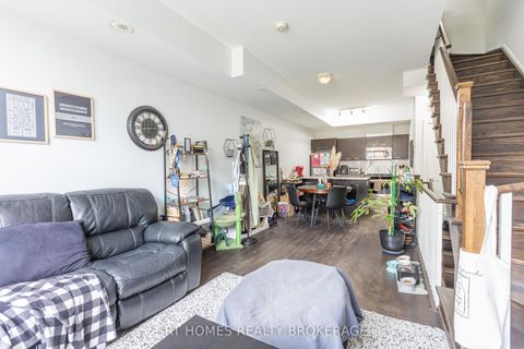 Photo 10 at 3 - 1321 Gerrard Street E, Coxwell, Toronto
