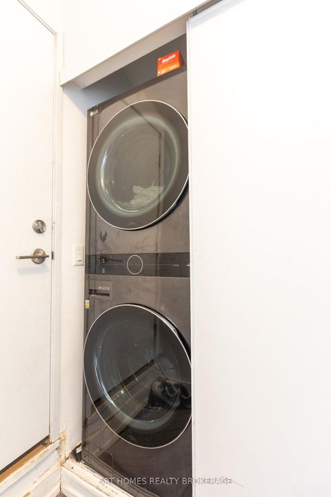 Photo 25 at 3 - 1321 Gerrard Street E, Coxwell, Toronto