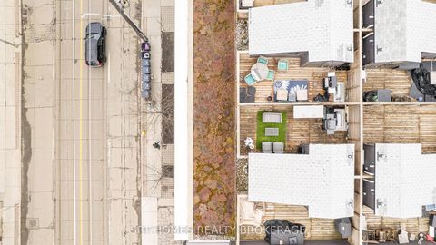 Photo 29 at 3 - 1321 Gerrard Street E, Coxwell, Toronto