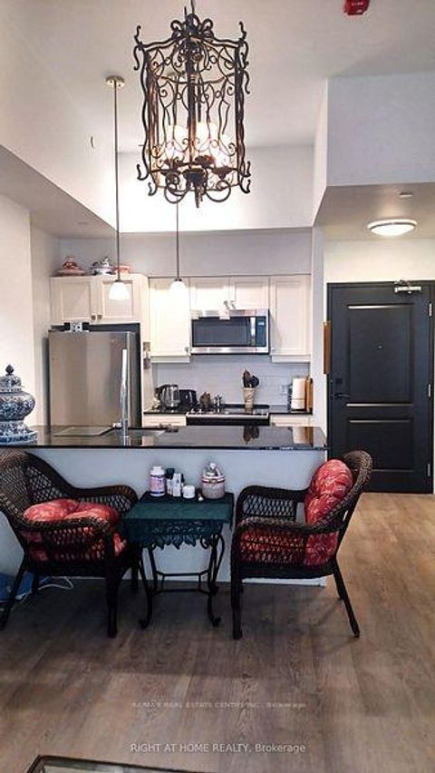 Photo 6 at 102 - 1400 Kingston Road, Cliffside, Toronto