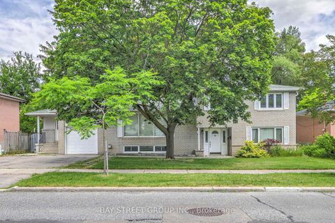 Photo 1 at 99 Grantbrook Street, Newtonbrook West, Toronto