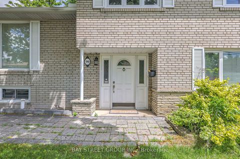Photo 4 at 99 Grantbrook Street, Newtonbrook West, Toronto