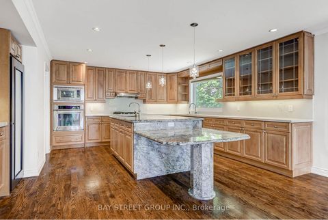 Photo 9 at 99 Grantbrook Street, Newtonbrook West, Toronto