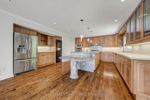Photo 10 at 99 Grantbrook Street, Newtonbrook West, Toronto