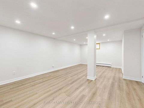 Photo 26 at 38 - 850 Huntingwood Drive, L'Amoreaux, Toronto