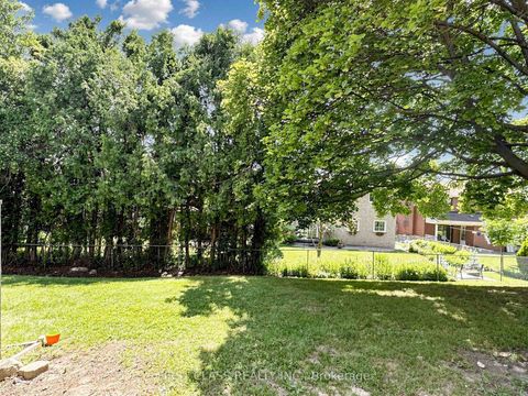 Photo 30 at 38 - 850 Huntingwood Drive, L'Amoreaux, Toronto