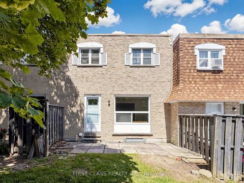 Photo 31 at 38 - 850 Huntingwood Drive, L'Amoreaux, Toronto