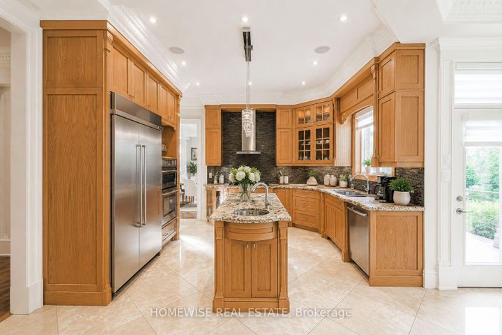 Photo 5 at 2706 Bayview Avenue, Windfields, Toronto