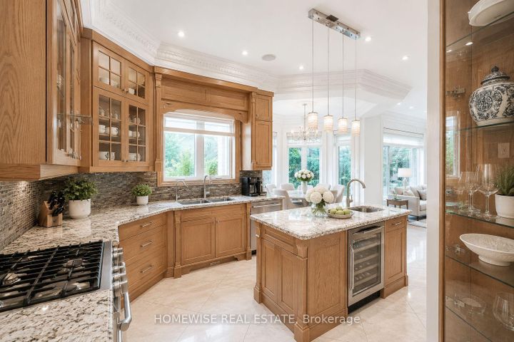 Photo 6 at 2706 Bayview Avenue, Windfields, Toronto