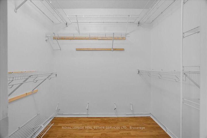 Photo 41 at 3896 Densbury Drive, Lisgar, Mississauga
