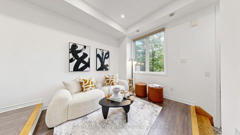 Photo 3 at 17 - 15 Heron Park Place, West Hill, Toronto