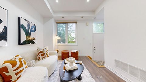 Photo 4 at 17 - 15 Heron Park Place, West Hill, Toronto