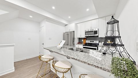Photo 15 at 17 - 15 Heron Park Place, West Hill, Toronto