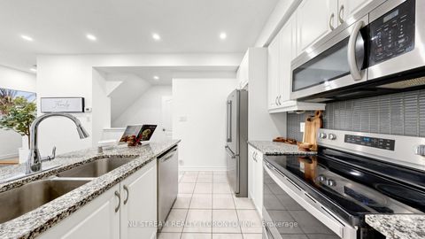 Photo 17 at 17 - 15 Heron Park Place, West Hill, Toronto