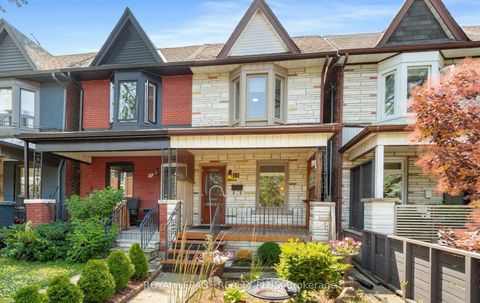 Photo 3 at 39 Maria Street, Junction Area, Toronto