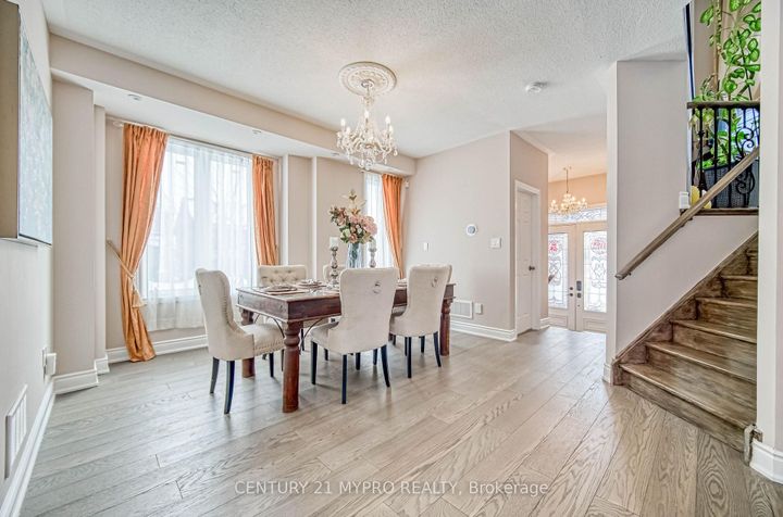 Photo 2 at 72 Vandervoort Drive, Jefferson, Richmond Hill