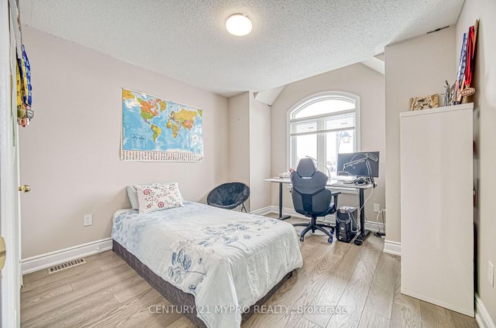 Photo 23 at 72 Vandervoort Drive, Jefferson, Richmond Hill