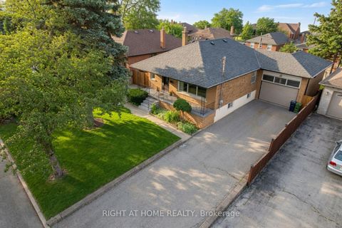 Photo 1 at 37 Garside Crescent, Amesbury, Toronto