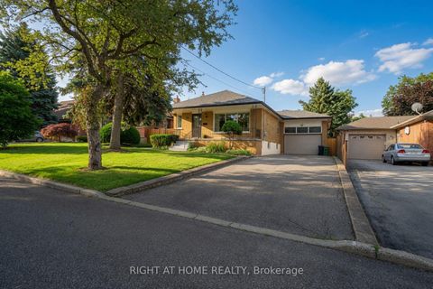 Photo 8 at 37 Garside Crescent, Amesbury, Toronto