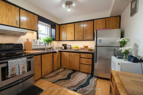 Photo 23 at 37 Garside Crescent, Amesbury, Toronto
