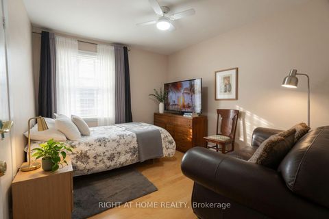 Photo 33 at 37 Garside Crescent, Amesbury, Toronto