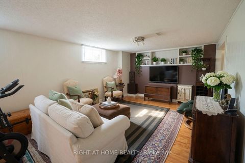 Photo 35 at 37 Garside Crescent, Amesbury, Toronto