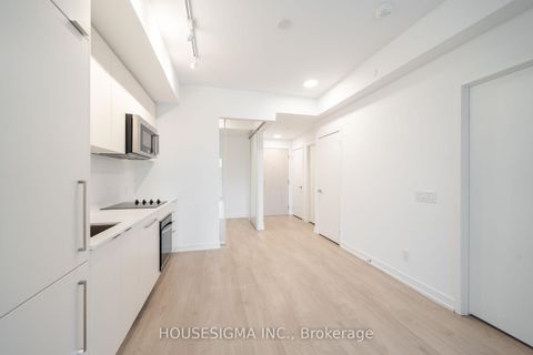 Photo 3 at 202 - 181 Sheppard Avenue E, Willowdale East, Toronto