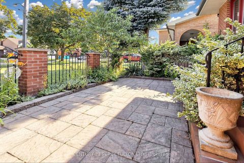 Photo 3 at 29 Ernest Avenue, Pleasant View, Toronto