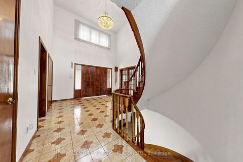 Photo 5 at 29 Ernest Avenue, Pleasant View, Toronto