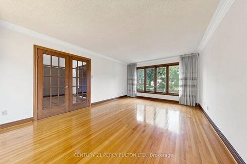 Photo 8 at 29 Ernest Avenue, Pleasant View, Toronto
