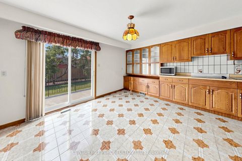 Photo 9 at 29 Ernest Avenue, Pleasant View, Toronto