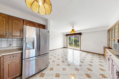 Photo 11 at 29 Ernest Avenue, Pleasant View, Toronto