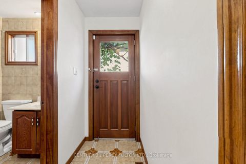 Photo 18 at 29 Ernest Avenue, Pleasant View, Toronto